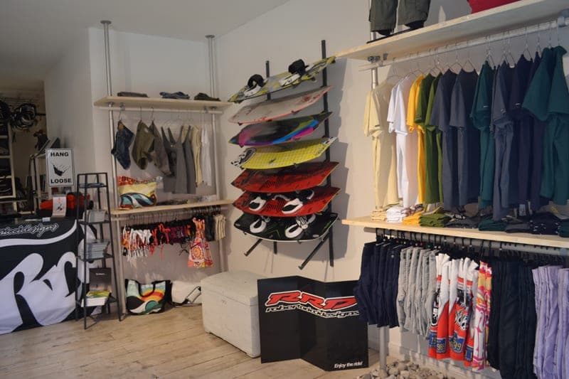 tender-surf-shop-campione-del-garda3