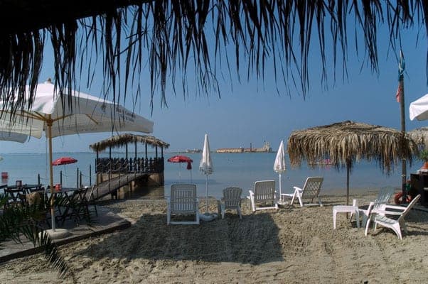 Kitesurf school